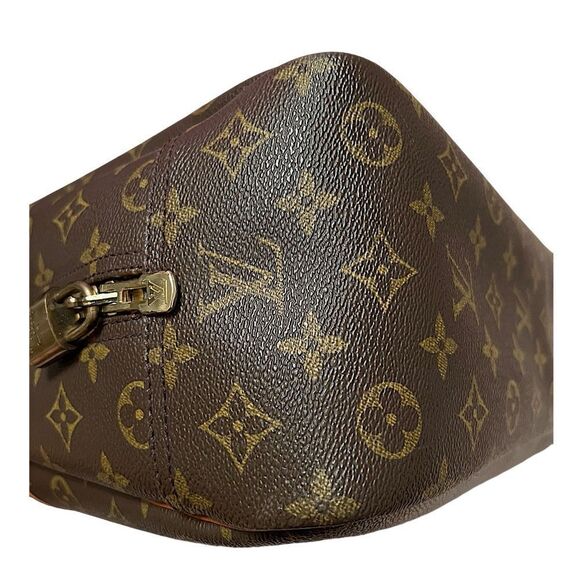 Louis Vuitton Monogram Trouville With Lock - Picture 10 of 14